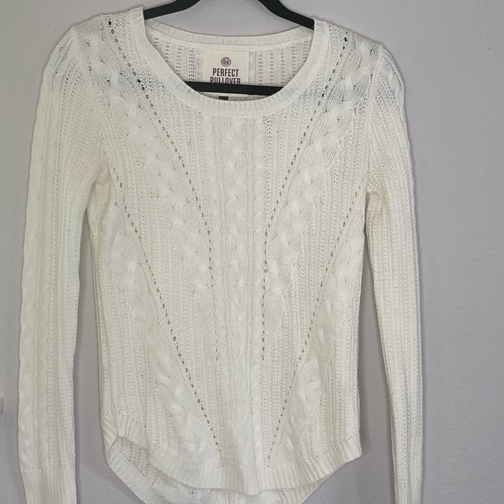White pullover sweater